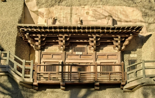 Mogao Caves: An art gallery in the desert, a museum on the wall-4