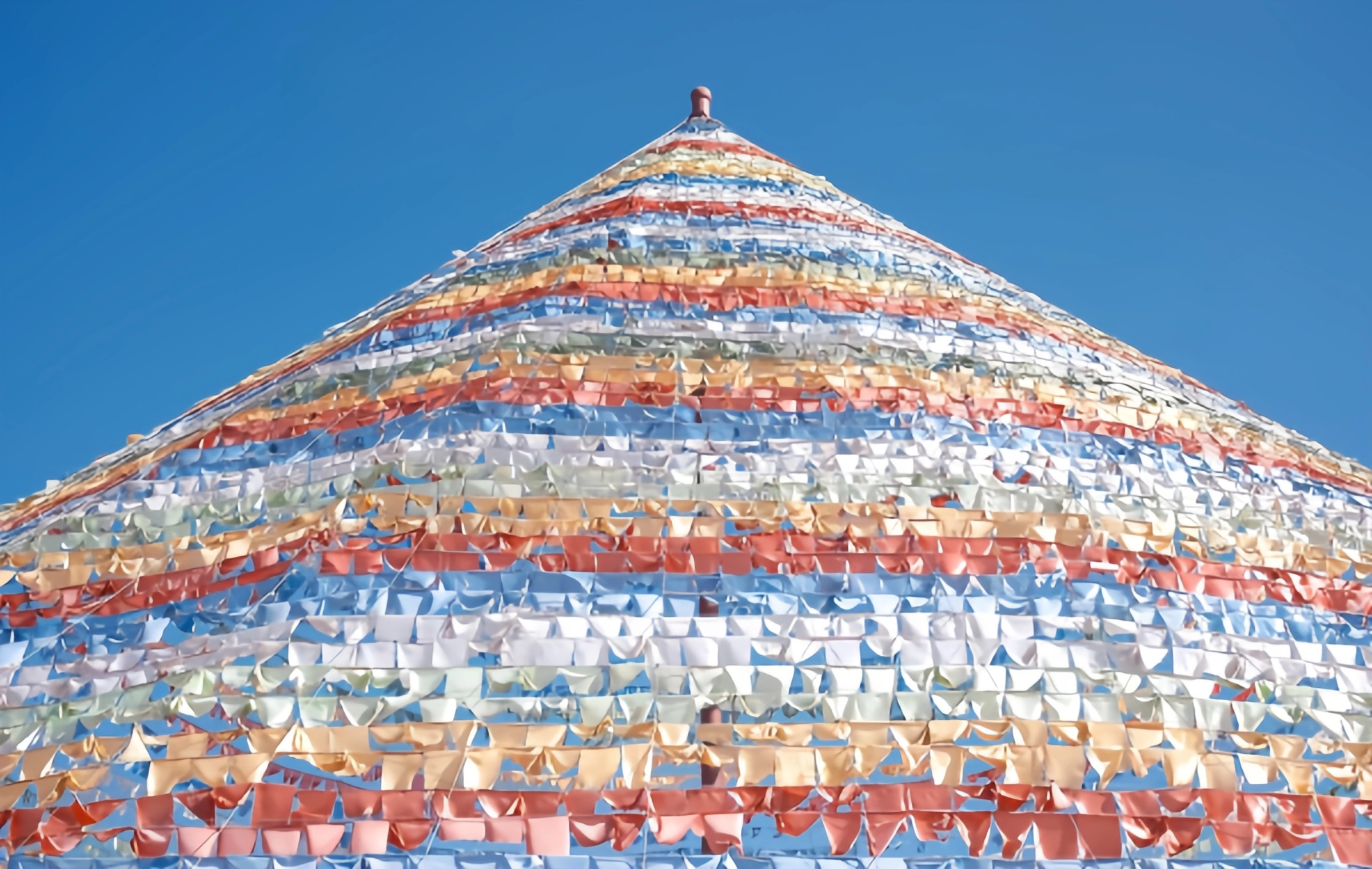 Shangri La Sutra Banner: Una épica visual de los símbolos de la fe a las pinturas del cielo-2