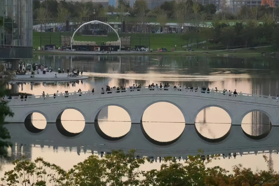 Expo Park: Eine Reise vom Weltausstellungssaal zum neuen kulturellen Wahrzeichen der Stadt-4