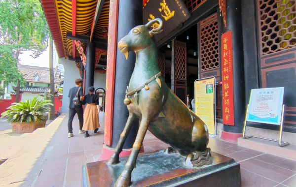 Qingyang Palace: Un templo taoísta en la ciudad bulliciosa, un viaje de búsqueda de la verdad a través de una puerta mil años-3