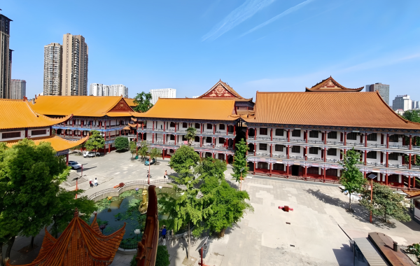معبد زانغوا: A Buddhist Sanctuary Amidst a Thousand Years of Chu Culture-3