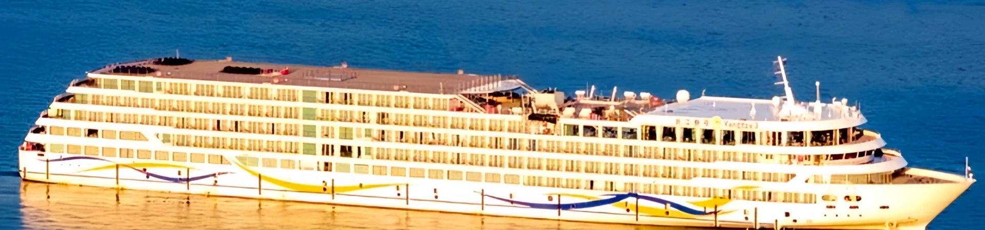 충칭 Yangtze River Cruise : 강의 부동 궁전에서 그림 같은 산과 강으로 이동할 수있는보기 플랫폼