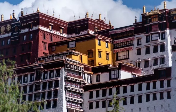 Day 1: Lhasa Arrival