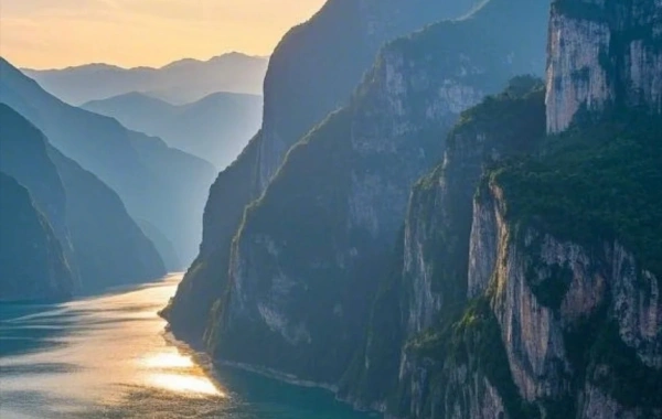 Day 4: Yichang--Chongqing