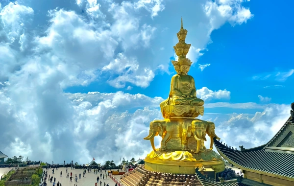 日 2: Emeishan-Chengdu