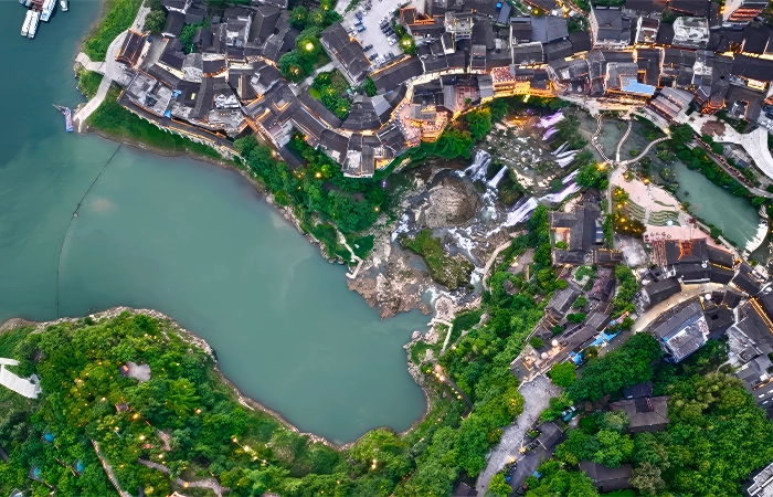 furong waterfall town